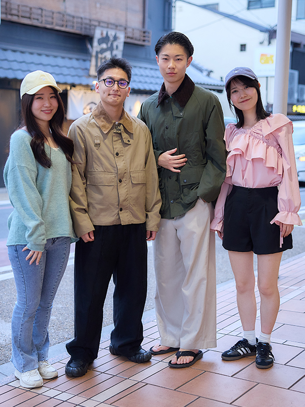 Mr.Kunugi with his friends
