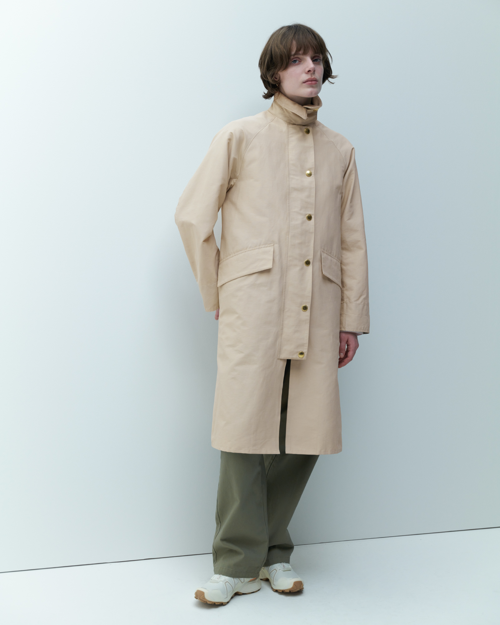 JACKET Badle（Peached skin）&Cascade capを着た男性
