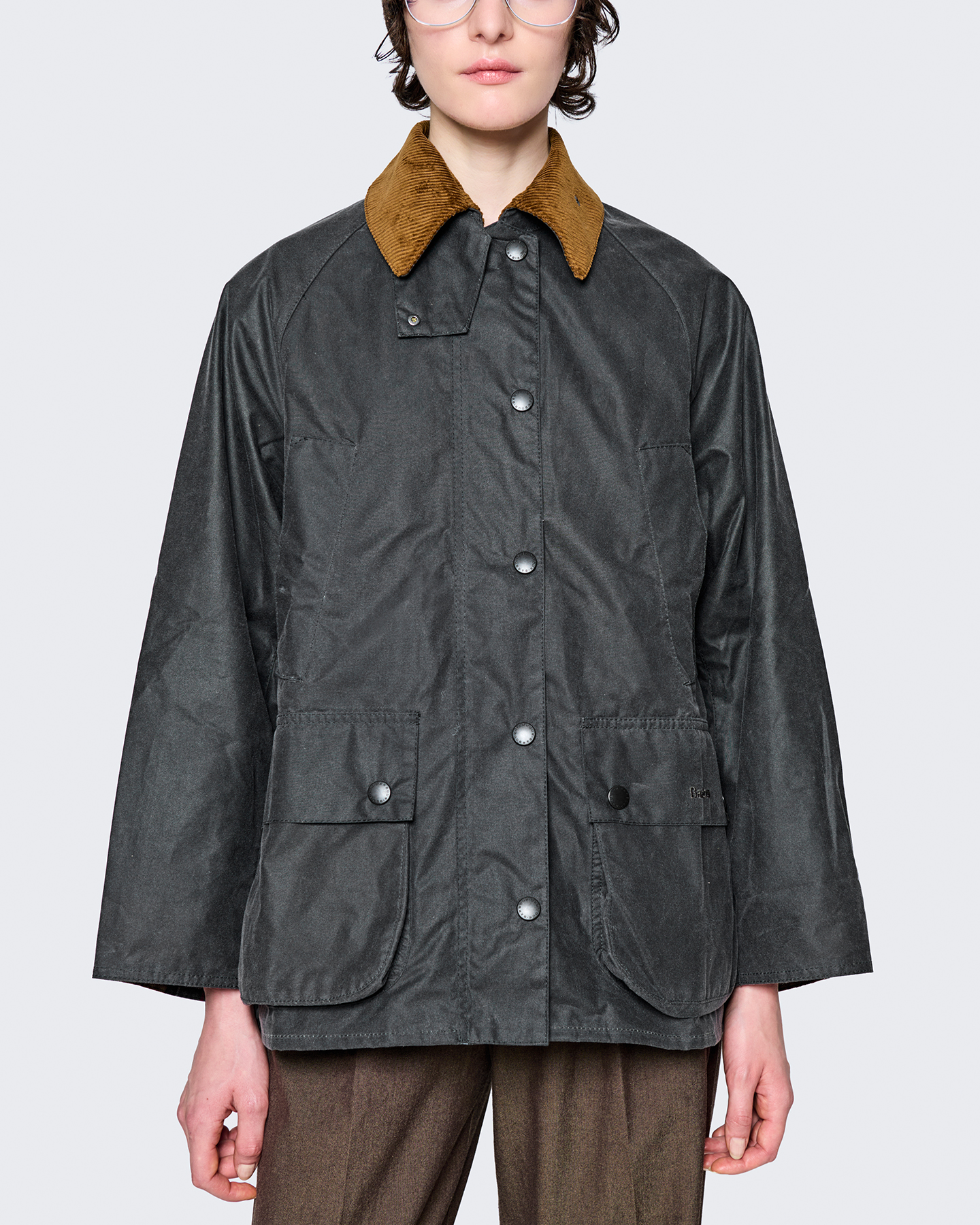 bedaleを着用した女性