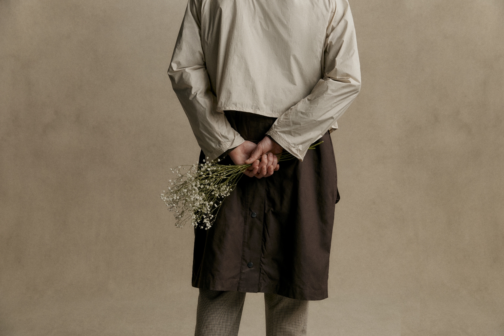 Barbour x Kaptain Sunshine - Endurance Casual Jacketを着用した男性