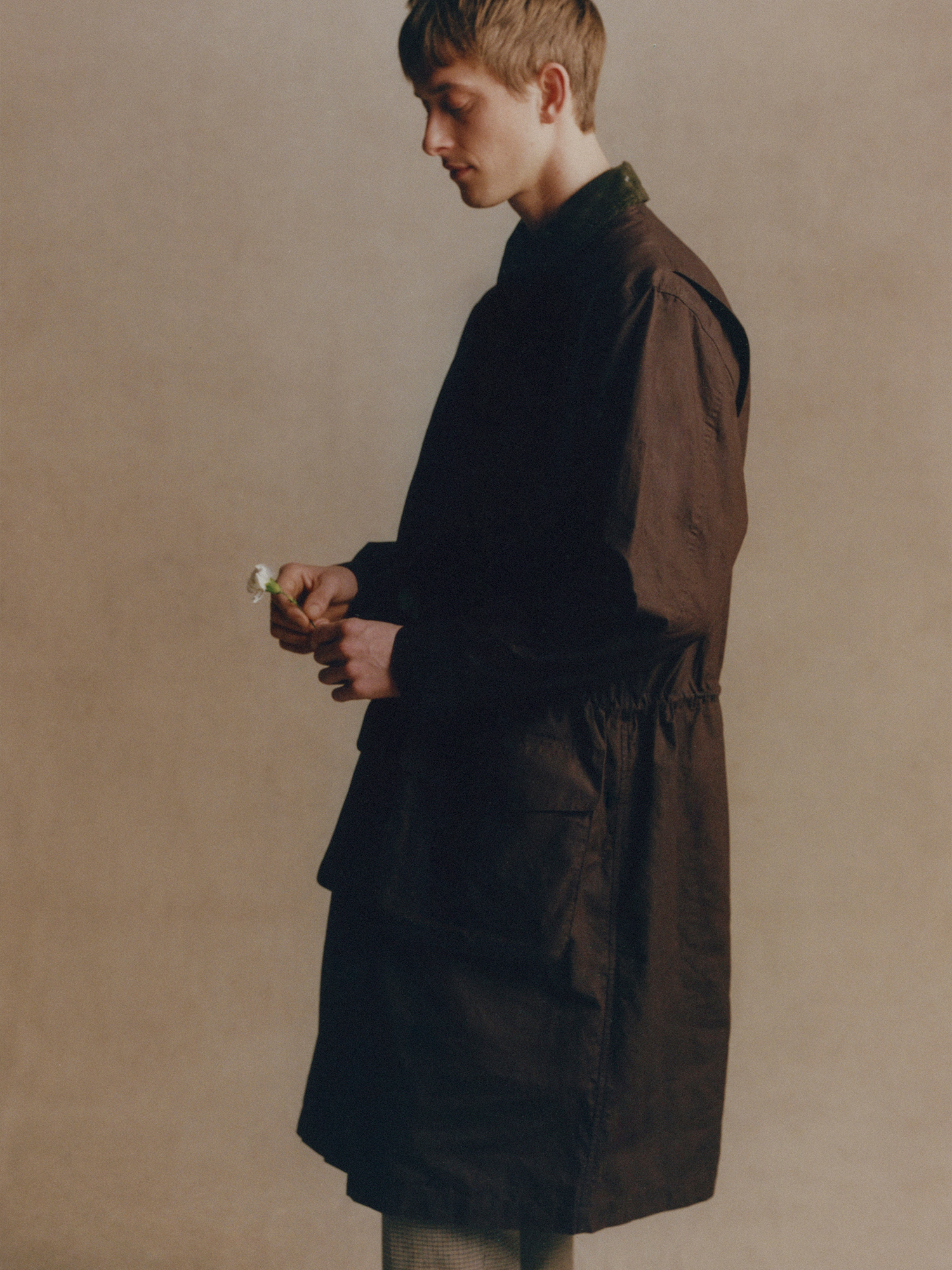 Barbour x Kaptain Sunshine - Endurance Casual Jacketを着用した男性