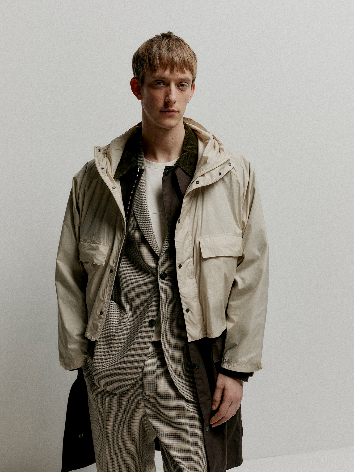 Barbour x Kaptain Sunshine - Endurance Casual Jacketを着用した男性